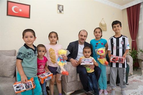 Kaymakamımız Sayın Mustafa ÇELİK, şehit ailelerini ziyaret etti